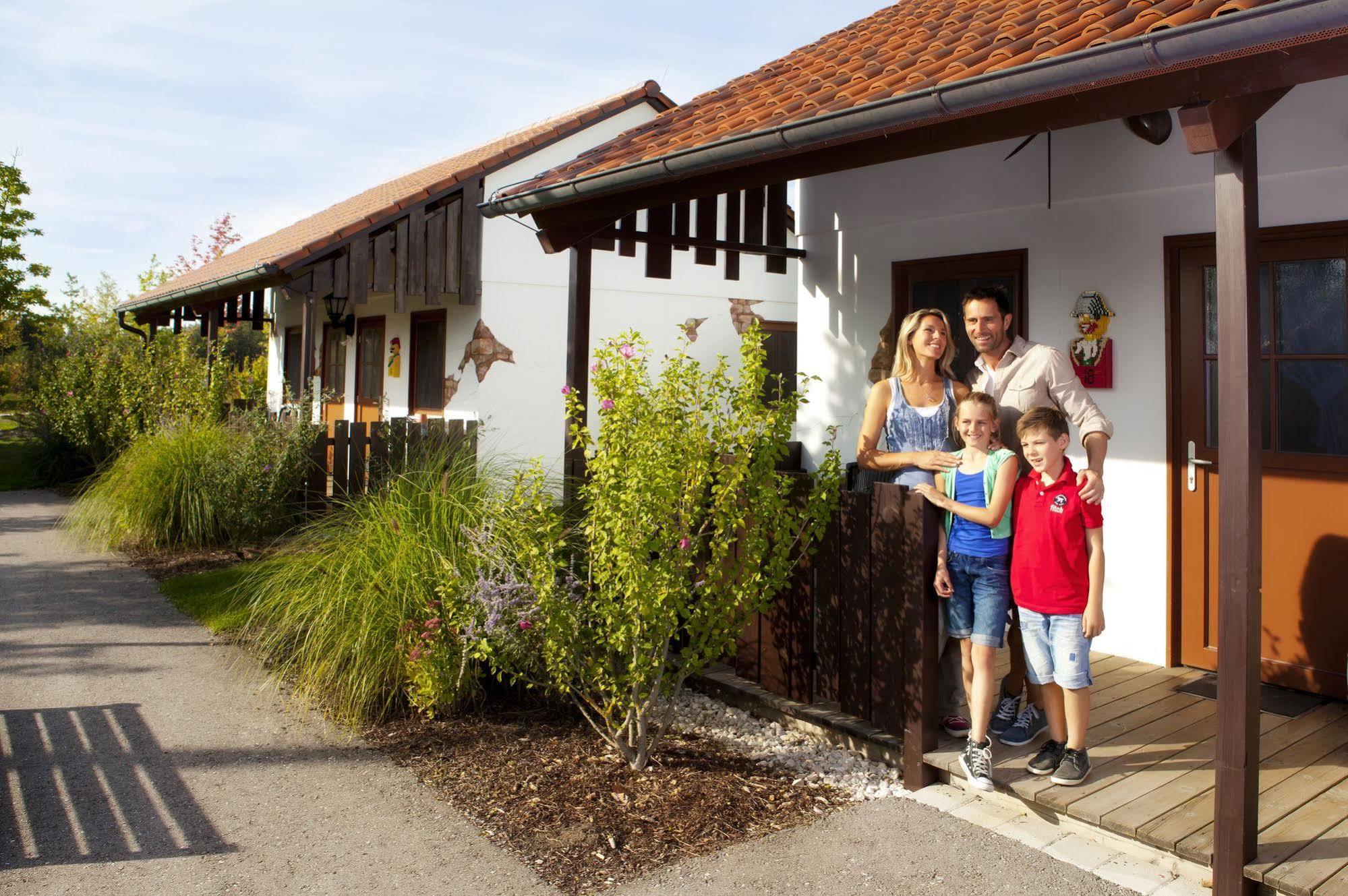 Legoland Feriendorf Kleinkötz Buitenkant foto